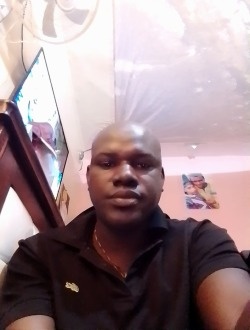 Profil de Abass, un homme célibataire de 36 ans à Dakar-Marine