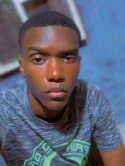 Profil de Rhuss, un homme célibataire de 22 ans à Port-Gentil