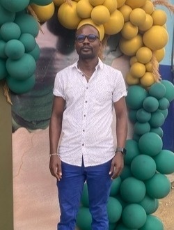 Profil de Laclas, un homme célibataire de 43 ans à Abidjan