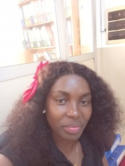 Profil de Laetitia Stéphanie, une femme célibataire de 33 ans à Yaoundé
