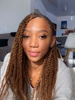 Profil de Nancy Alicia, une femme célibataire de 23 ans à Toamasina