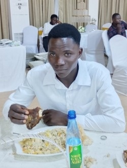 Profil de Augustin, un homme célibataire de 26 ans à Parakou