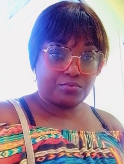 Profil de Géraldine, une femme célibataire de 38 ans à Libreville