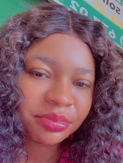 Profil de Josiane, une femme célibataire de 23 ans à Abili
