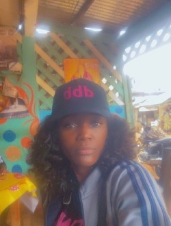 Profil de Lore, une femme célibataire de 41 ans à Yaoundé