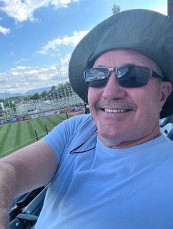 Profil de Georgie, un homme célibataire de 65 ans à Altoona