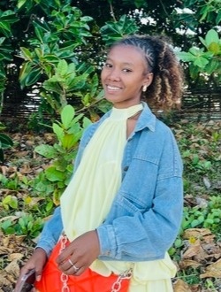 Profil de Sarah, une femme célibataire de 26 ans à Sambava