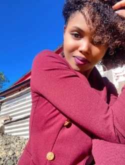Profil de Jouella, une femme célibataire de 27 ans à Toamasina