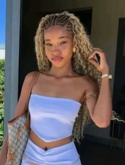 Profil de Miranda, une femme célibataire de 22 ans à Antalaha