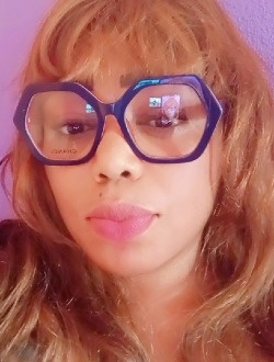 Profil de Lovedaline, une femme célibataire de 39 ans à Douala