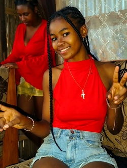 Profil de Joby, une femme célibataire de 24 ans à Toamasina