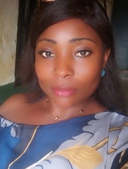 Profil de Prisca, une femme célibataire de 39 ans à Douala
