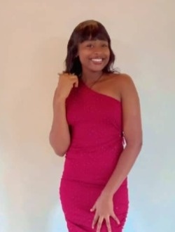 Profil de Danielle, une femme célibataire de 19 ans à Yaoundé