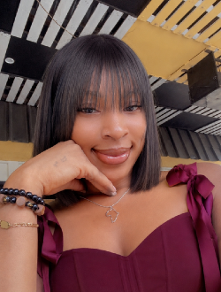 Profil de Kim, une femme célibataire de 24 ans à Douala