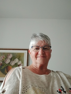 Profil de Francine, une femme célibataire de 70 ans à Saint-Constant