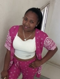 Profil de Julie, une femme célibataire de 27 ans à Antananarivo