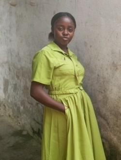Profil de Lucia, une femme célibataire de 27 ans à Douala