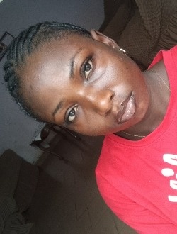 Profil de Marlène, une femme célibataire de 24 ans à Yaoundé