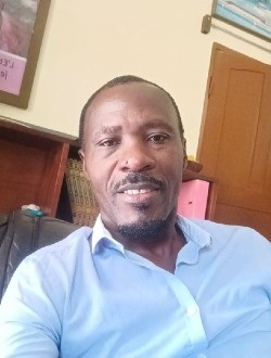 Profil de Richard, un homme célibataire de 44 ans à Lomé