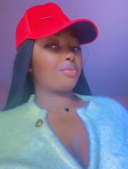 Profil de Christiane, une femme célibataire de 18 ans à Yaoundé