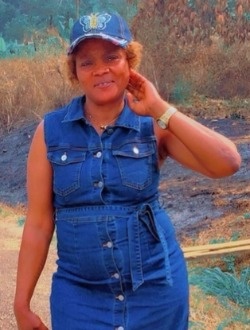 Profil de Monique, une femme célibataire de 55 ans à Yaoundé