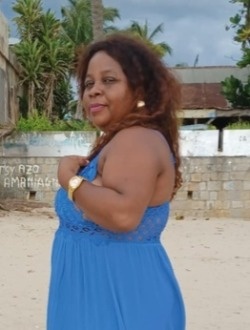 Profil de Ursula, une femme célibataire de 40 ans à Akinganio