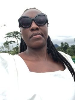 Profil de Estelle, une femme célibataire de 37 ans à Akwa