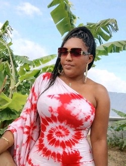 Profil de Yvie, une femme célibataire de 42 ans à Douala