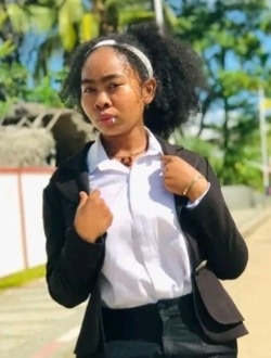 Profil de Malady, une femme célibataire de 23 ans à Toamasina