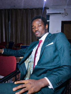 Profil de Jiro, un homme célibataire de 27 ans à Adjidougou