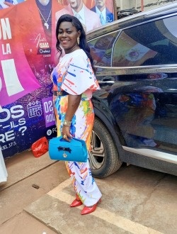 Profil de Stéphanieb, une femme célibataire de 41 ans à Yaoundé