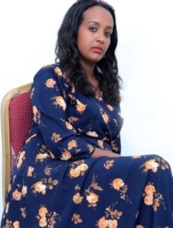 Profil de Mbamba Marie, une femme célibataire de 53 ans à Abakina