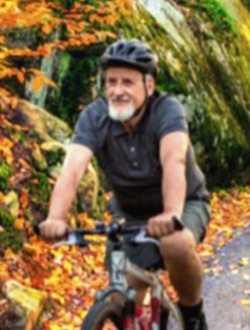 Profil de Albert, un homme célibataire de 65 ans à Prévost