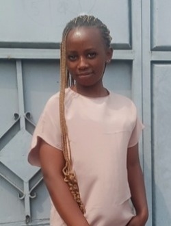 Profil de Magnifique Musanganya, une femme célibataire de 18 ans à Goma