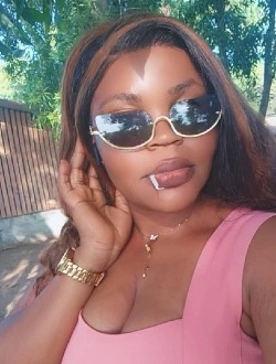 Profil de Nadya, une femme célibataire de 37 ans à Vancouver