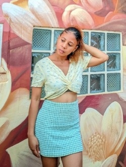Profil de Lia, une femme célibataire de 24 ans à Alakamisy-Ambohimaha
