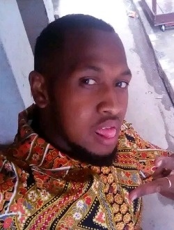 Profil de Léon, un homme célibataire de 33 ans à Baie du Tombeau