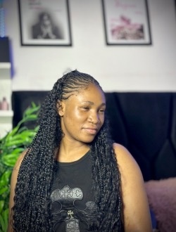 Profil de Ingride, une femme célibataire de 27 ans à Yaoundé