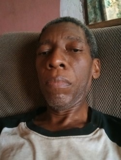 Profil de Richard, un homme célibataire de 50 ans à Tiko