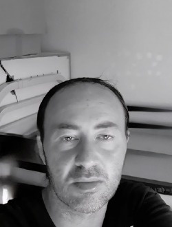 Profil de Vgtj, un homme célibataire de 44 ans à Versailles