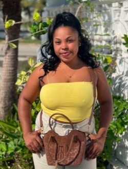 Profil de Lutitia, une femme célibataire de 23 ans à Toamasina