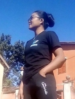 Profil de Miran, une femme célibataire de 25 ans à Antsirabe