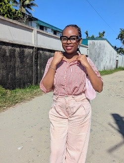 Profil de Leila, une femme célibataire de 22 ans à Toamasina