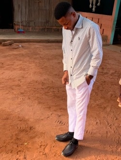 Profil de Anselme, un homme célibataire de 29 ans à Lomé