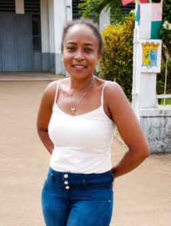 Profil de Emilie, une femme célibataire de 39 ans à Antalaha