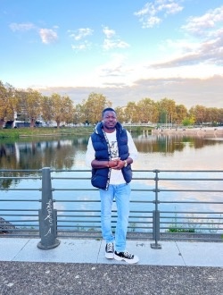 profile picture 0