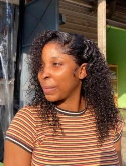 Profil de Diana, une femme célibataire de 28 ans à Douala