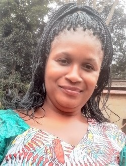 Profil de Salamatou, une femme célibataire de 35 ans à Douala