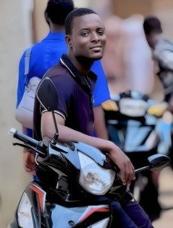 Profil de Ben, un homme célibataire de 24 ans à Abomey