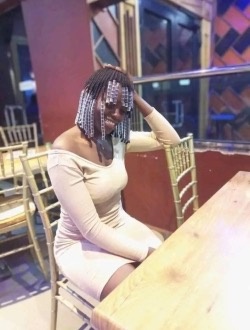 Profil de Lolita, une femme célibataire de 22 ans à Douala